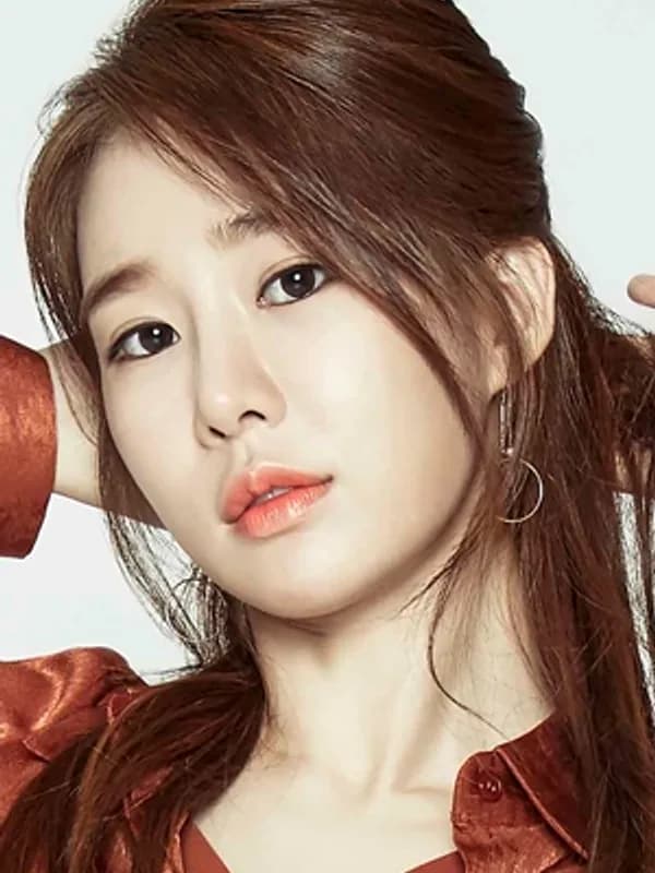 Portrait of Yoo In-na