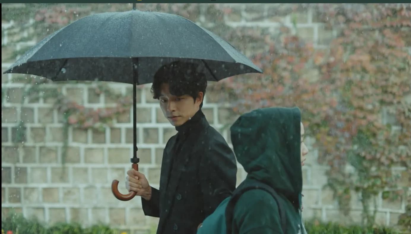 Samcheong-dong stone-wall path filmed in Goblin (도깨비, 2016) Episode 1