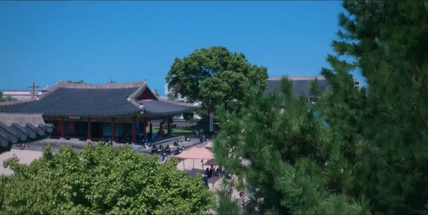 Gwandeokjeong pavilion and the courtyard where the baekiljang scene was filmed