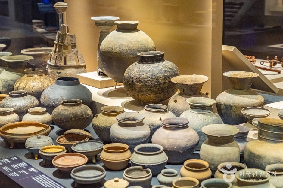 Baekje earthenware and pottery on display at Gongju National Museum