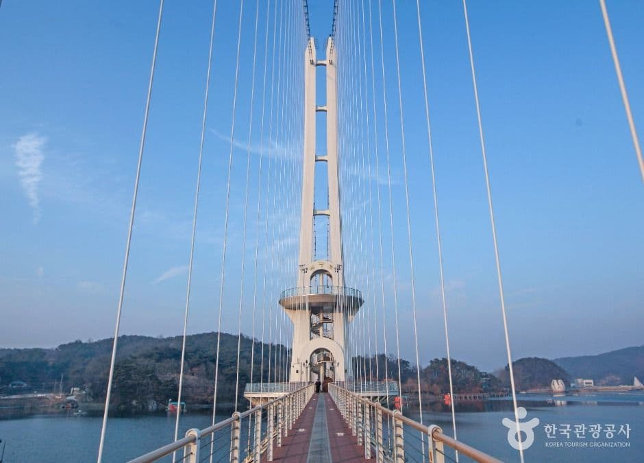 Yedangho Suspension Bridge with Music Fountain in the foreground
