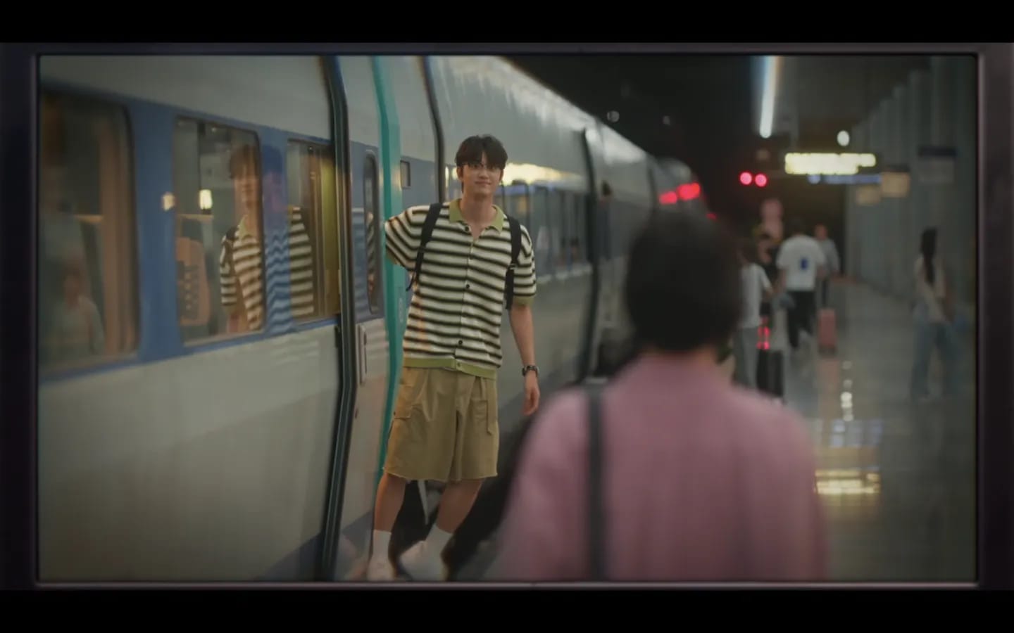 Yumi's Cells 3 — Busan Station drama scene 3