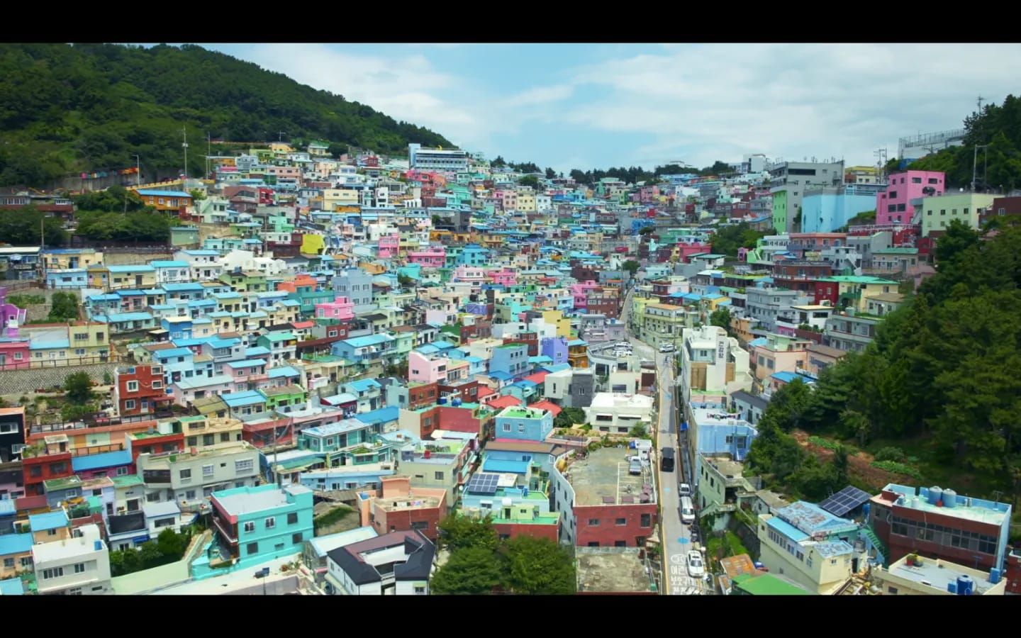 Yumi's Cells 3 — Gamcheon Culture Village drama scene 1