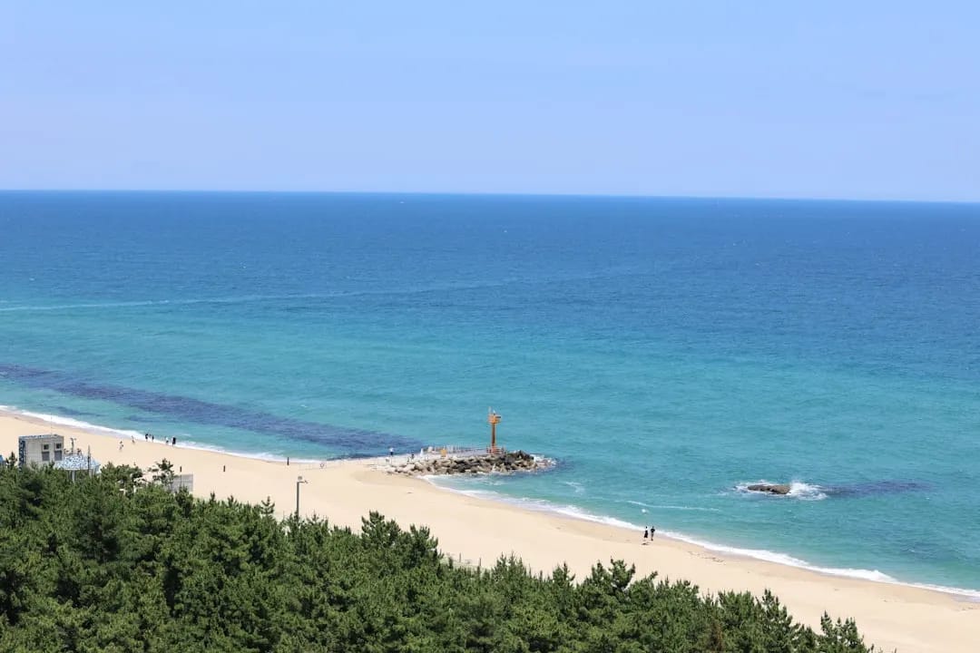 Gyeongpo Beach in Gangneung with blue ocean