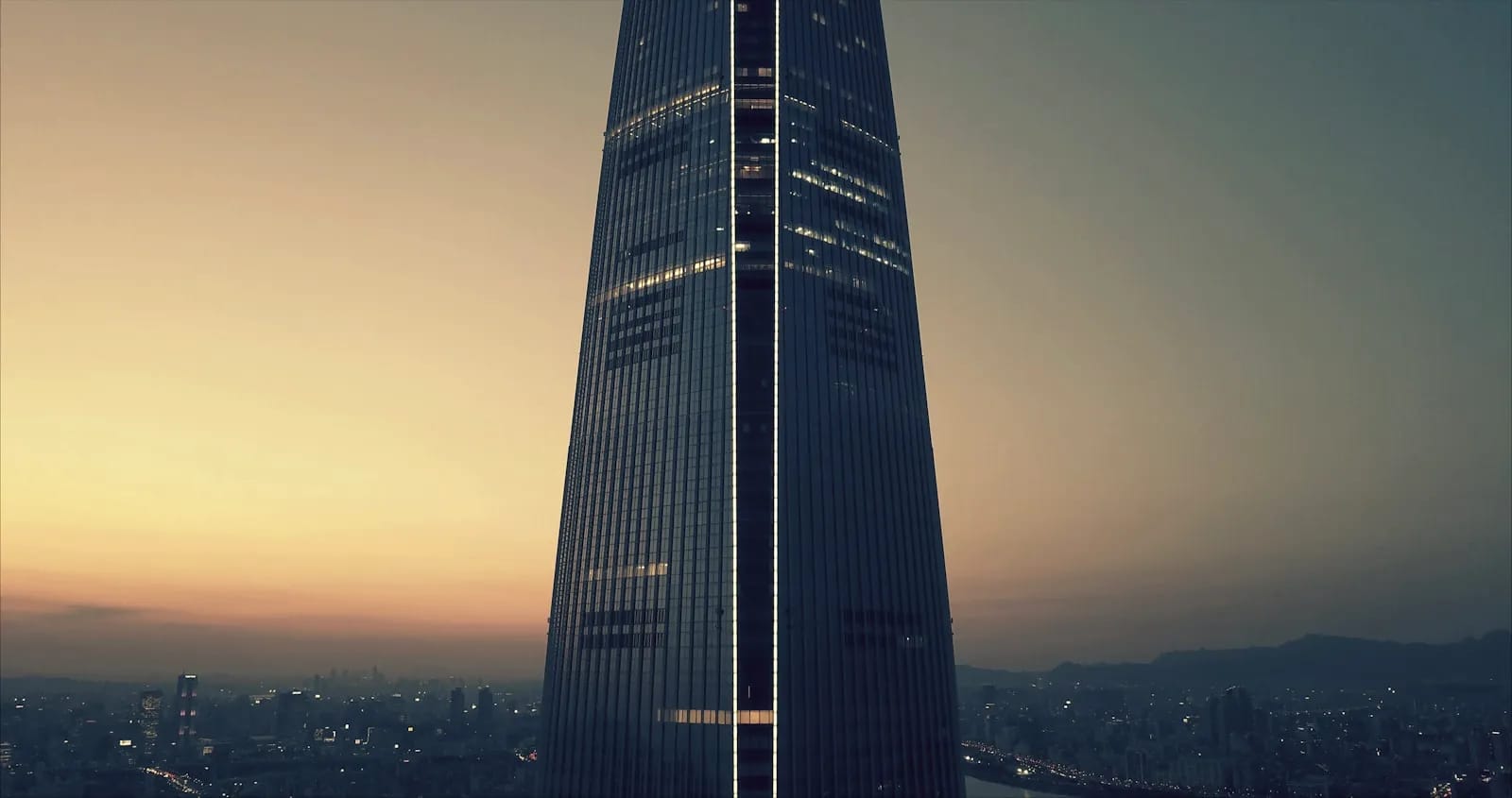 Lotte World Tower viewed from below