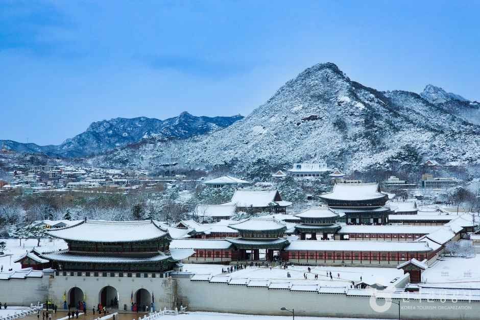 Gyeongbokgung Palace in winter