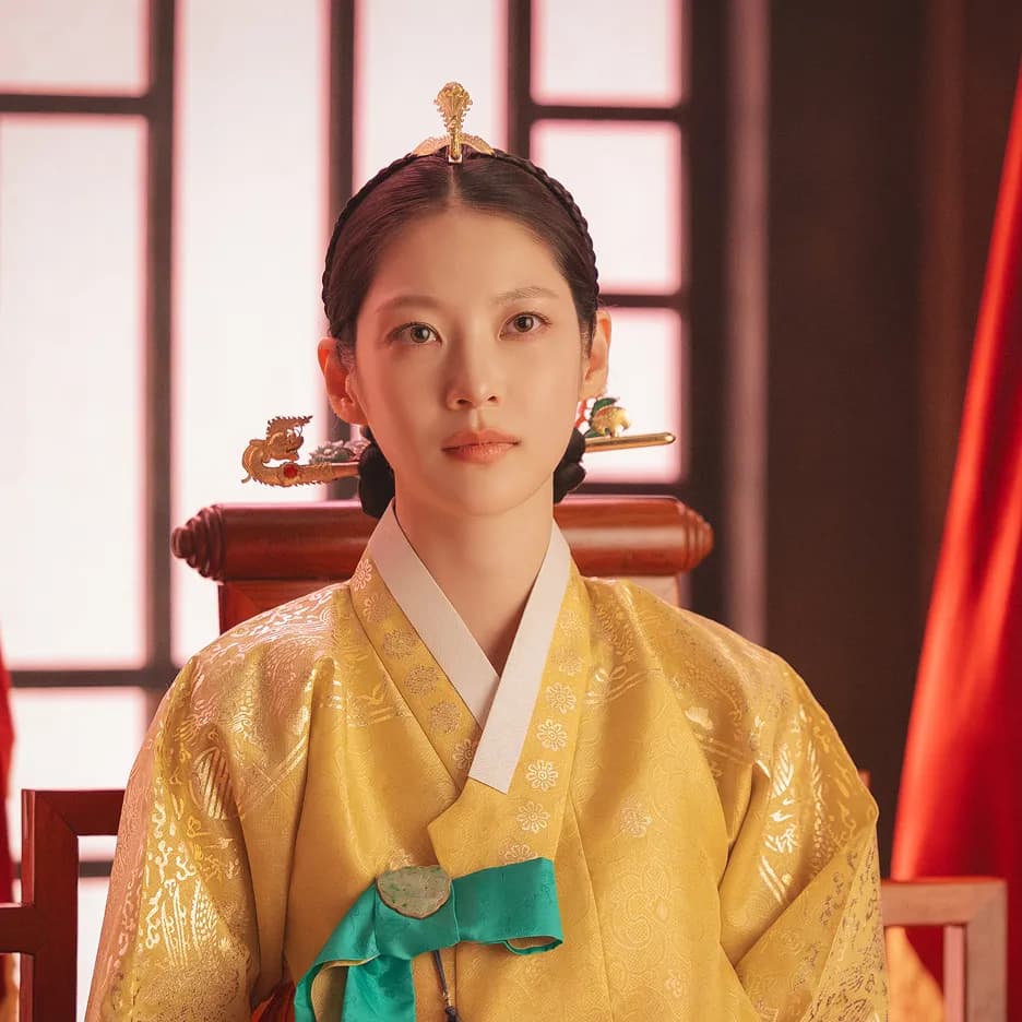 Portrait of Gong Seung-yeon