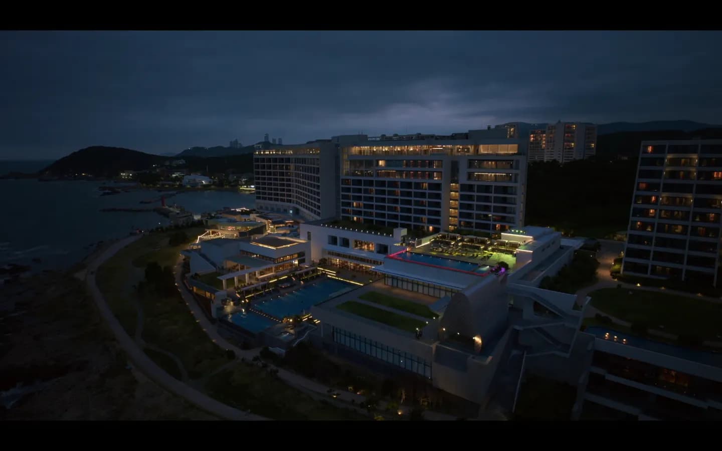 Yumi's Cells 3 — Ananti at Busan Cove drama scene 1