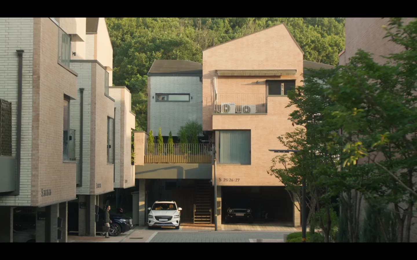 Yumi's Cells 3 — Gimpo Lapiano townhouse drama scene 1