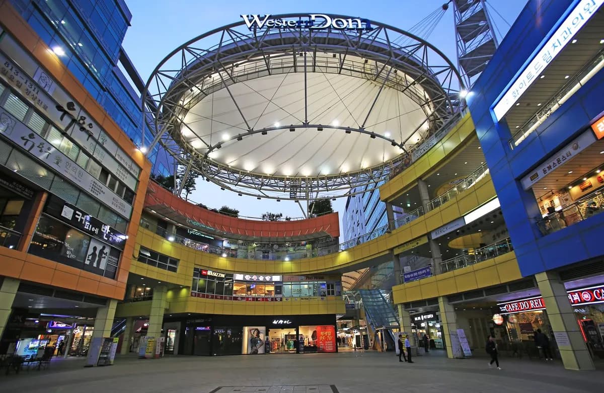 Western Dom shopping complex in Ilsan